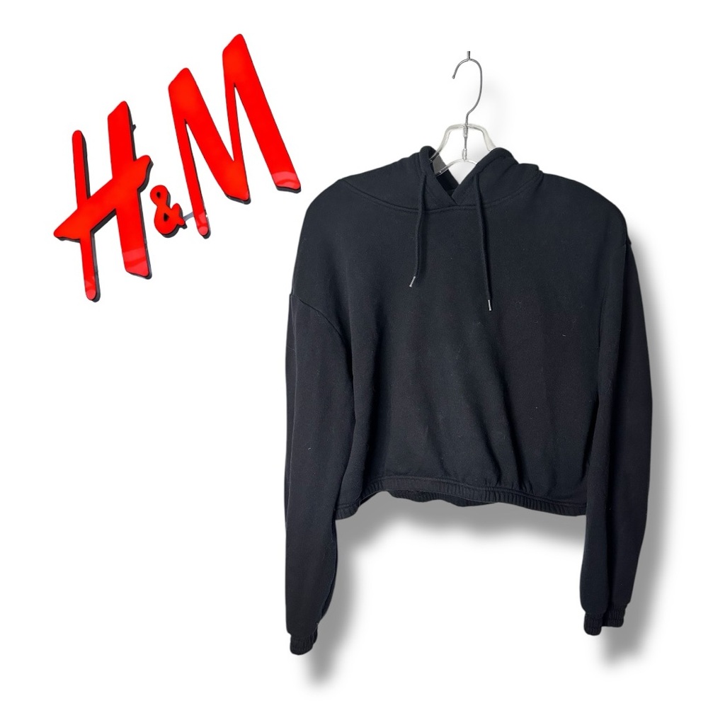 H&M Divided Trendy Black Cropped Hoodie - Women’s Size XL